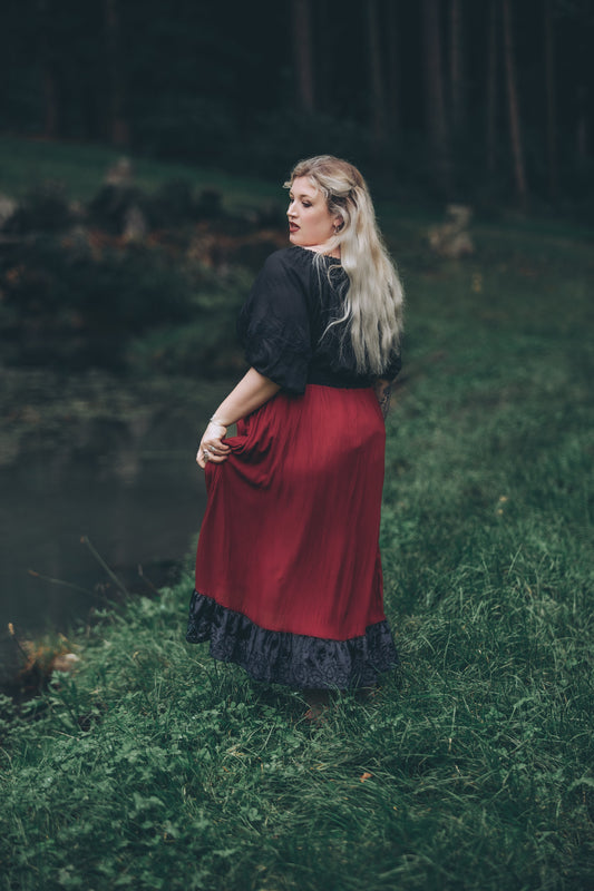 Saloon Skirt in Vixen