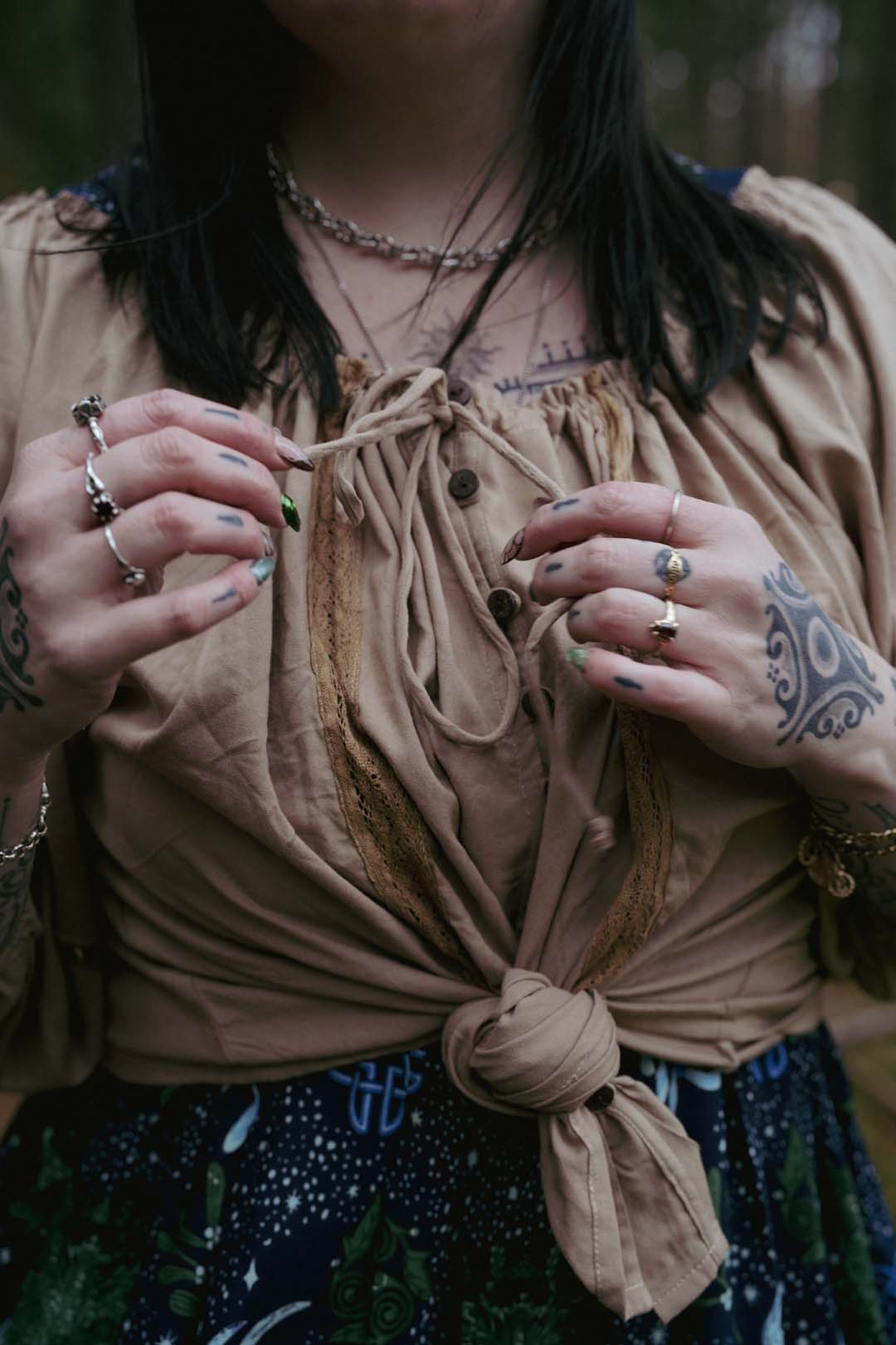 Maiden Blouse in Sandman