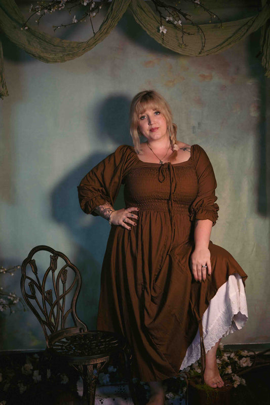 Hedgerow Dress in Chocolate